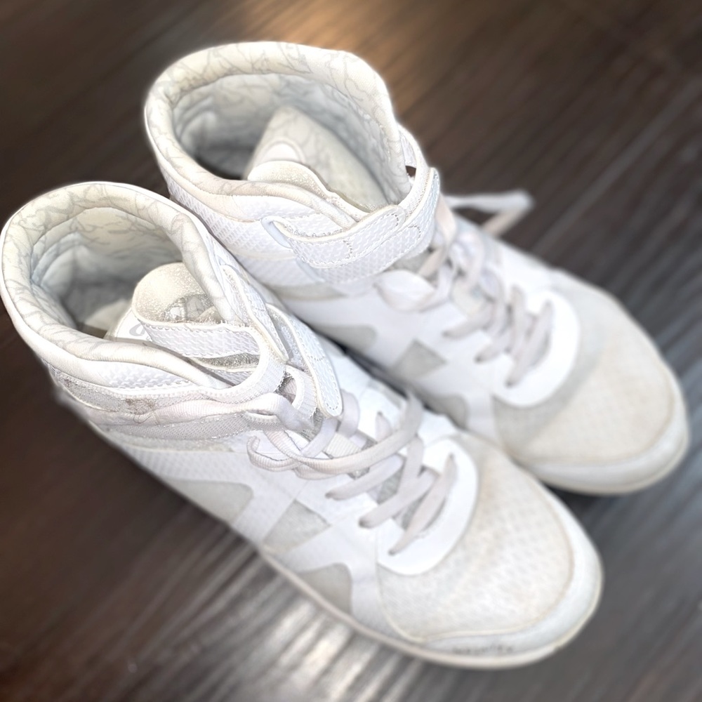 Nfinity High Top Cheer Shoes